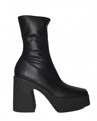 BOOTS-STELLA MCCARTNEY